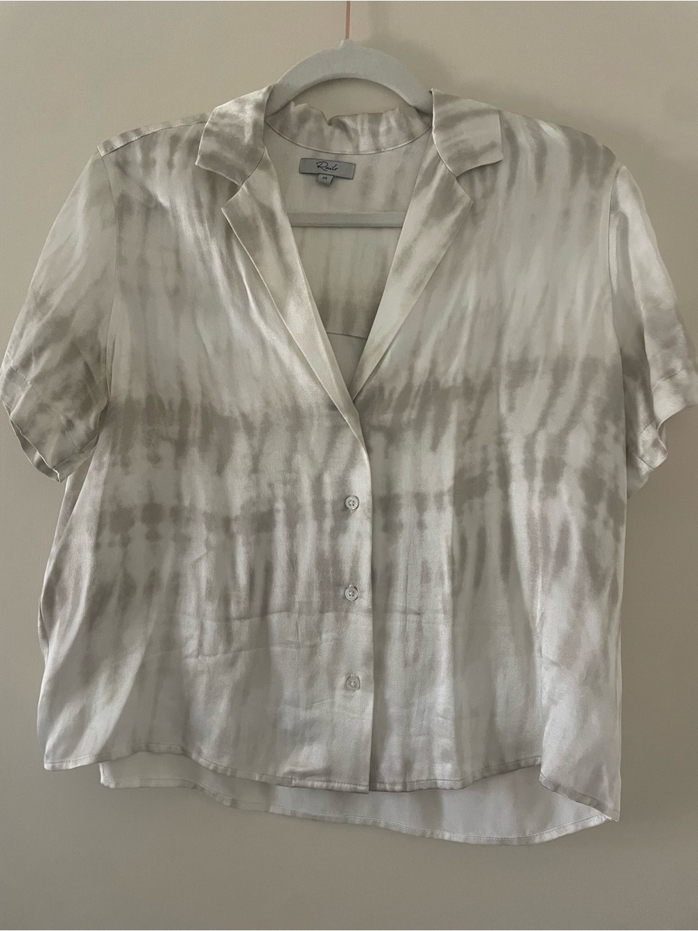 Rails Maui Sand Tide satin Button Front Short Sleeve Top XS